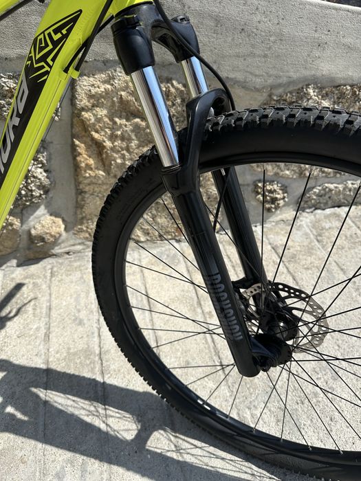 Bicicleta btt 29 com rockshox