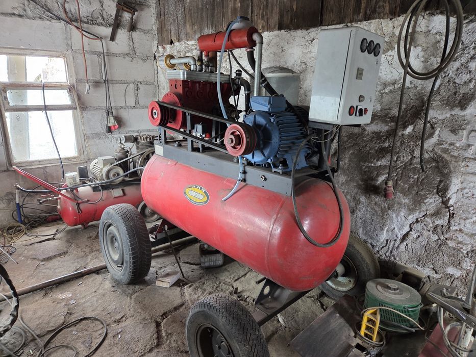 Sprezarka 400L 11kW 900L min Polonez 1.6 bardzo mocna.