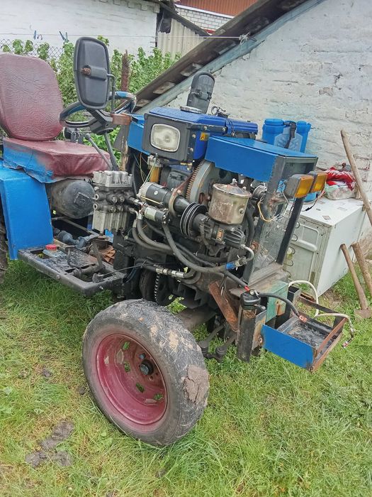 Міні трактор  з дилильним мотором