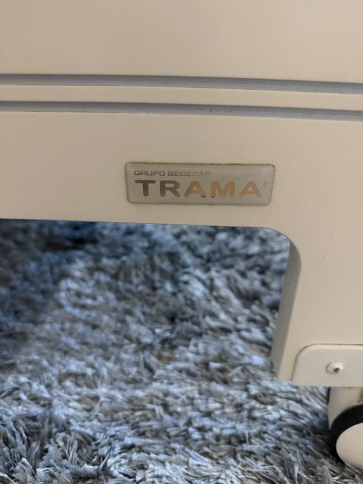 Berço + comoda bebe impecáveis