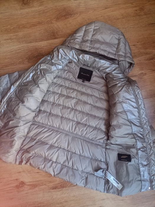 Elegancka, lekka damska kurtka puchowa Massimo Dutti w rozmiarze XS