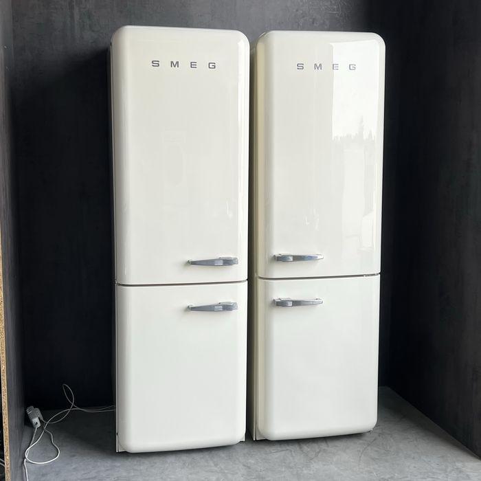 SMEG FAB32 бежевий  ретро холодильник з морозильною камерою NoFrost
