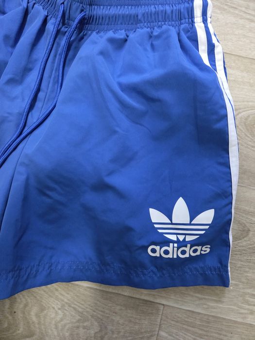 Шорти  Adidas р.М