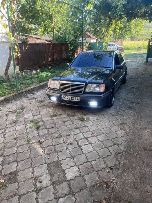 Продам мерседес w124