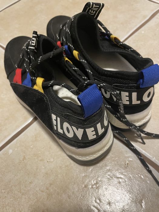 Nowe buty sportowe rozm 38