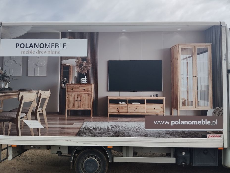 REKLAMA NA SAMOCHÓD,Oklejanie Busów witryn,projekty,montaż cały Szczec