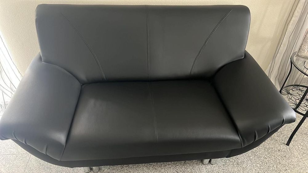 1 Sofa de 3 lugares e 1 Sofa de 2 lugares