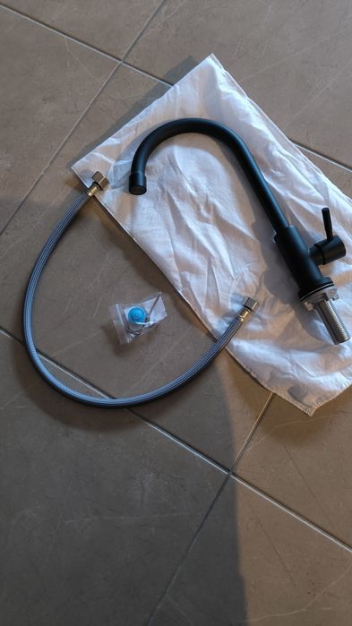 Torneira nova na caixa