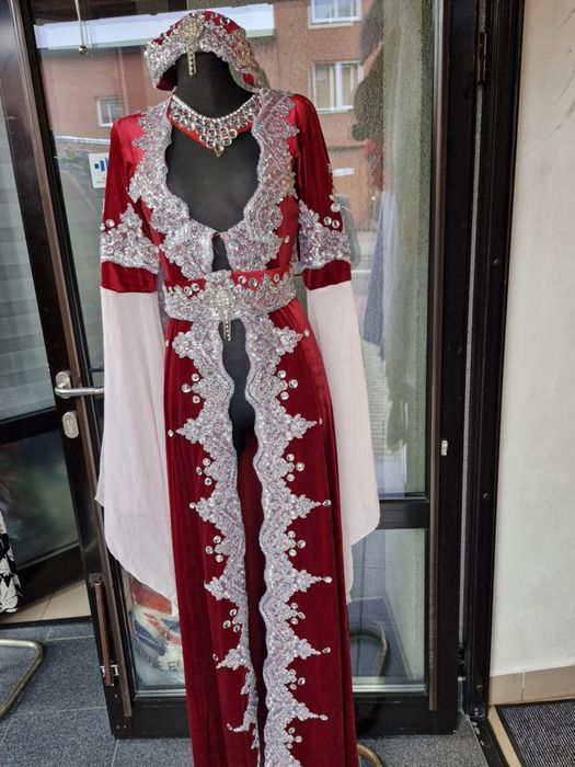 Suknia marokańska karawał piękna