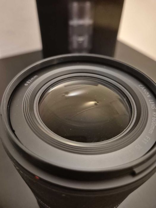 Canon RF 600mm f11 IS STM como nova