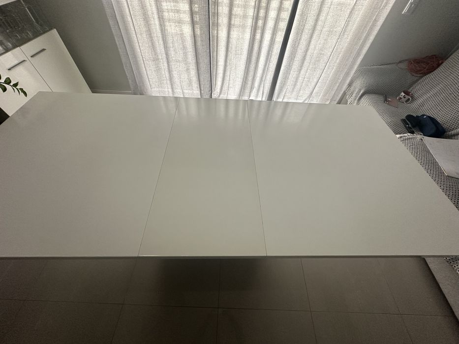 Mesa branca extensivel