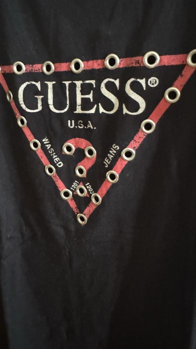 T shirt Guess, como nova!