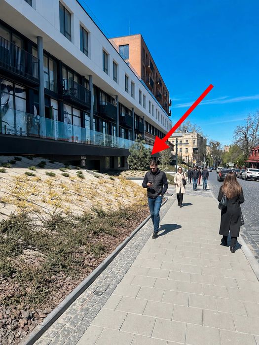 Оренда приміщення з фасадним входом 63 м², ЖК PRAUD Select, вул. Клепарівська, 15 — ближній центр