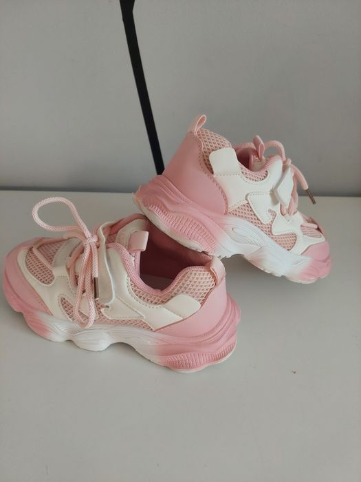 Sneakersy różowe roz 34 (33)