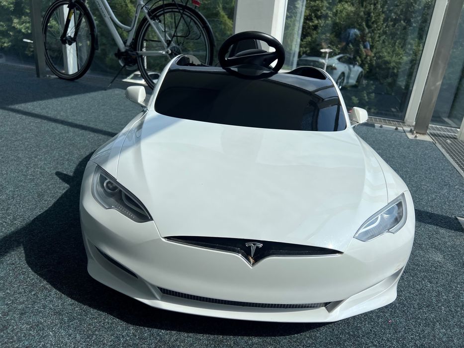 Mini Tesla dla dzieci
