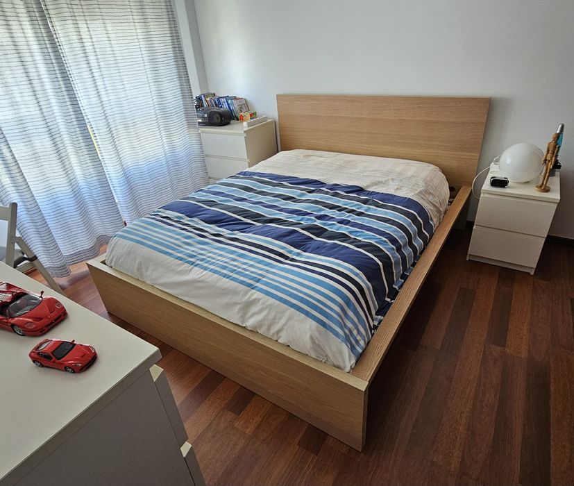 Estrutura de cama IKEA