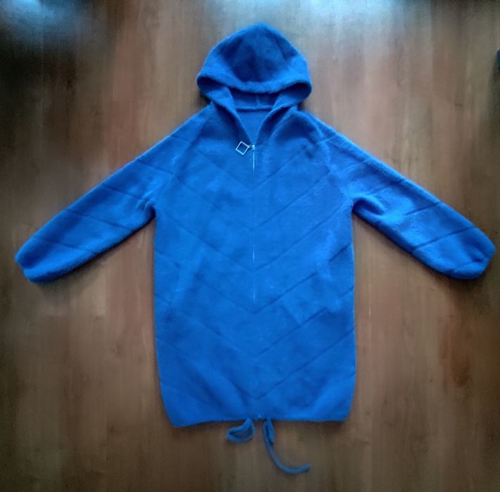 Soprato płaszcz sweter z kapturem o super składzie rozmiar uniwersalny