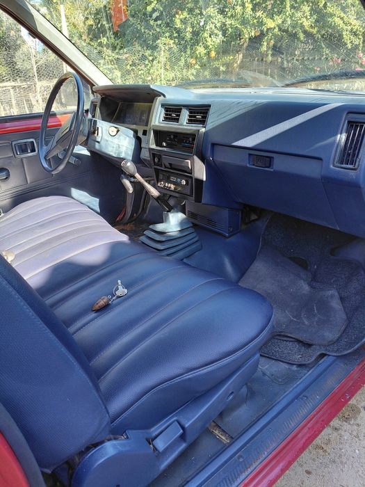 Carrinha Nissan  caixa aberta