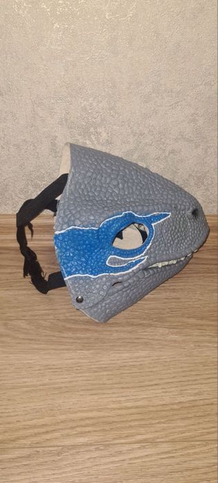 Маска динозавра , дракона