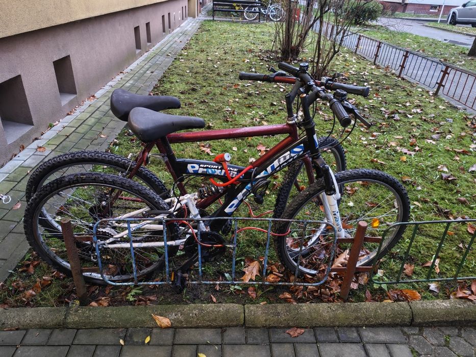 Dwa rowery na części albo renowacji