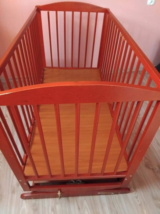 Sprzedam łóżeczko w bardzo dobrym stanie