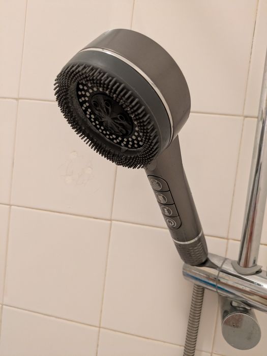 Chuveiro com vários modos