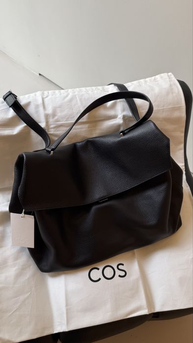 Новая кожаная сумка COS Trullo неуловимая везде sold out в стиле Balenciaga Rodeo