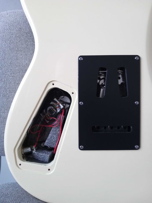 Gitara elektryczna Kramer Vintage White Zamiana