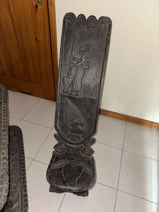 Centro de mesa e cadeiras esculpido à mão de pau preto preço negociáve