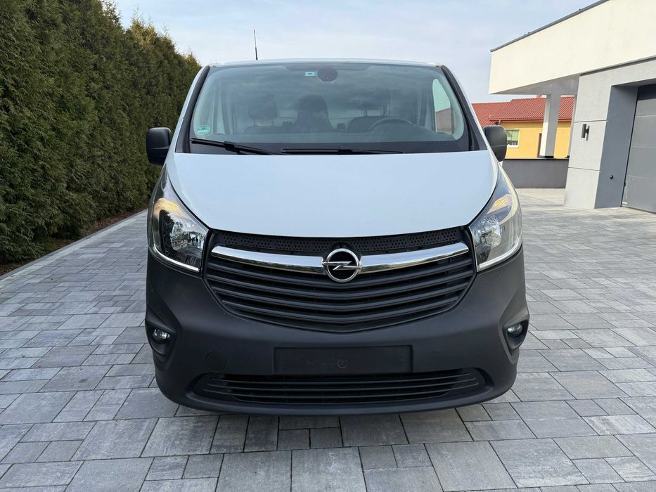 Opel Vivaro 1.6 CDTI 120KM 2017 L2H1 Klima 3-osobowy GWARANCJA F-VAT