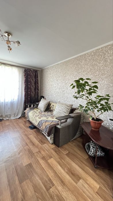 Продаж 2 кім на Попова