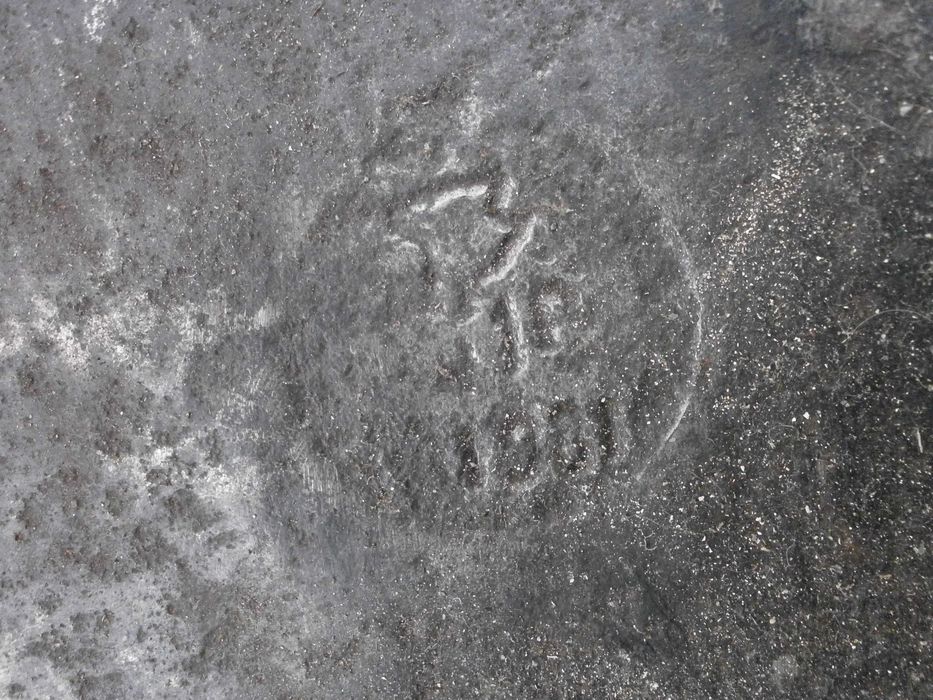 Советский топор весом 1.680 кг