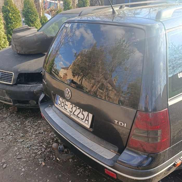 Klapa bagażnika tyl golf IV  kombi