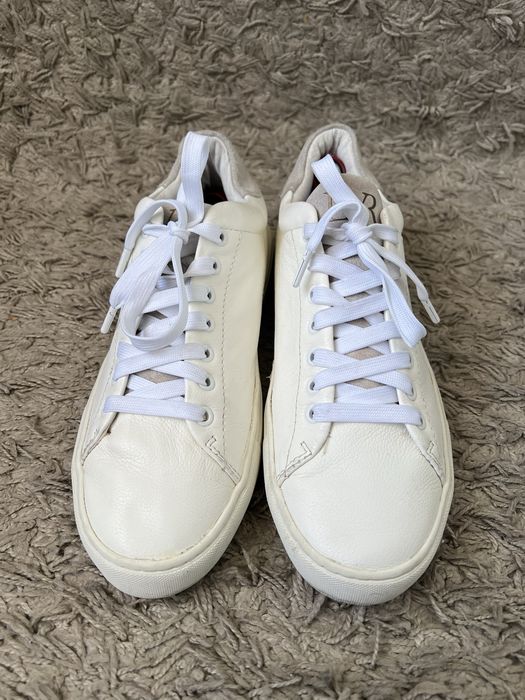 Шкіряні кросівки LAVAIR