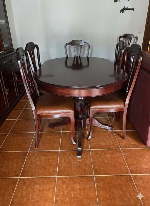 Mobília de sala em madeira maciça mogno