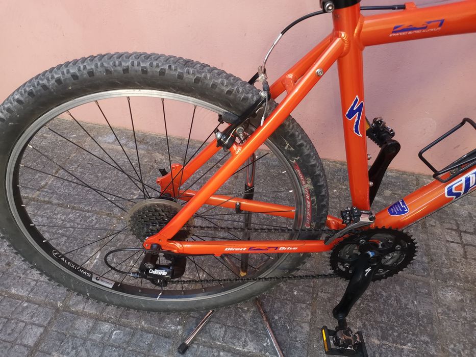 Bicicleta BTT Specialized