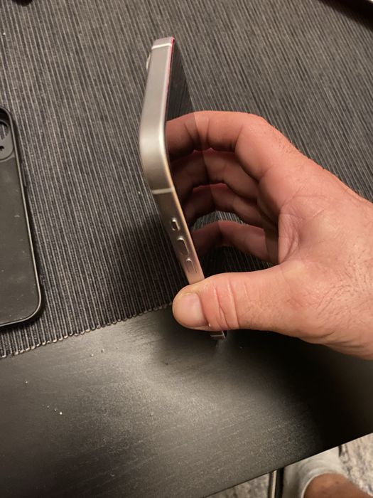iPhone 15 jak nowy