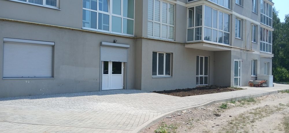 Оренда, фасадне  комерційне приміщення 87кв.м (поділене на окремі 2приміщ) власник Рясне 2