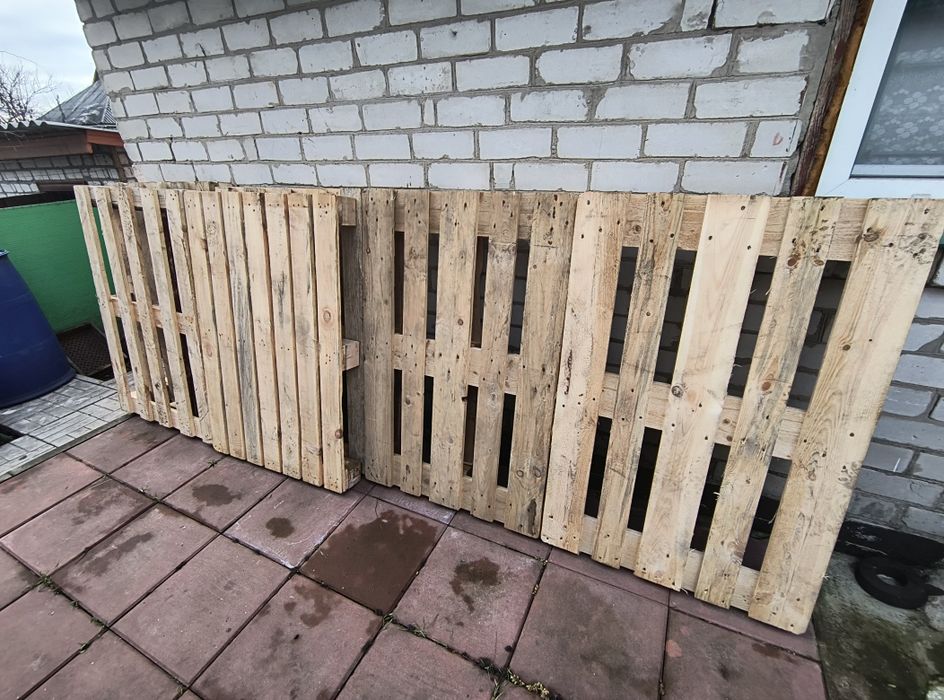 Палєти, піддони.