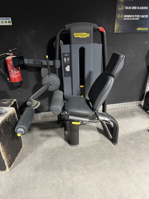 Maquinas de perna da Technogym leg extension/ Press/ Adutor / Abdutor