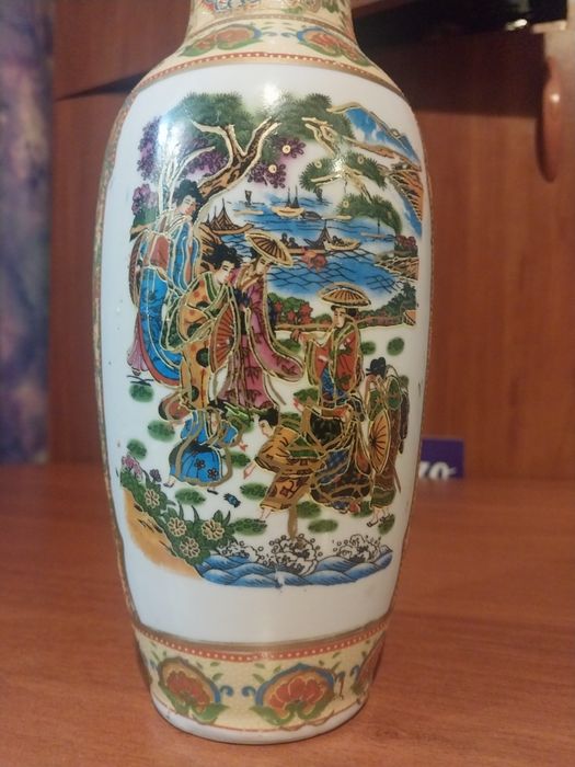 Ваза декоративная