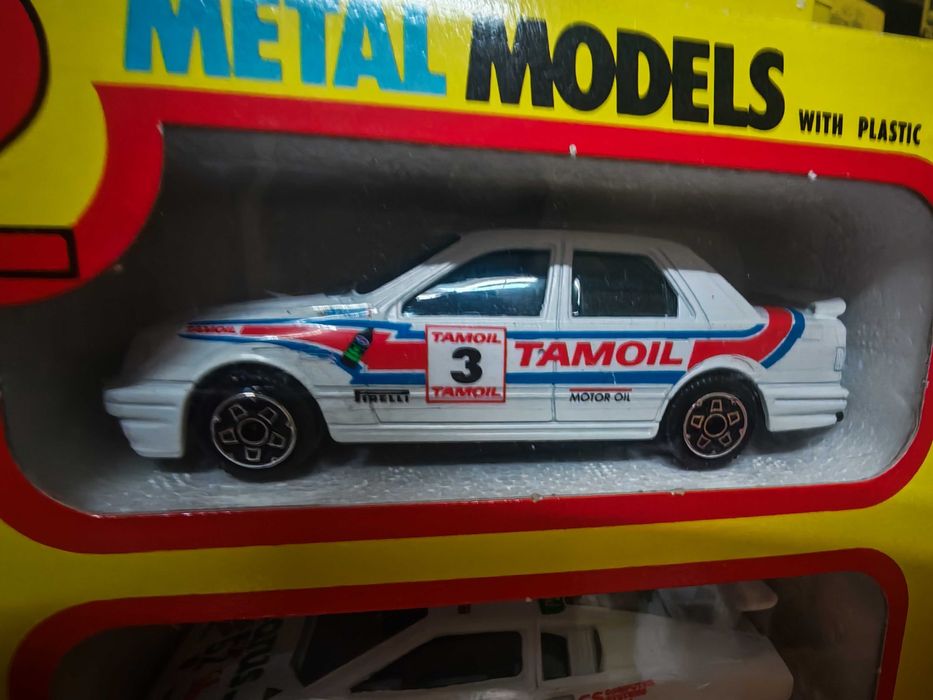 Ford Sierra + Lamborghini - 1:43