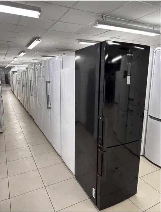 Холодильник з доставкою Samsung RB30A30N0WW, гарантія, занос