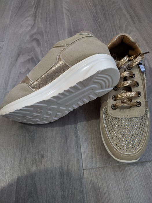 Vendo tenis usados apenas uma vez