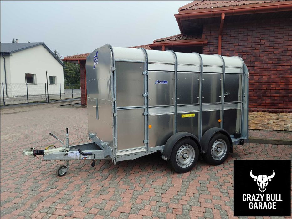 Przyczepa do zwierząt Ifor Williams Rolnicza TA510 10’x6′ (dwuosiowa)