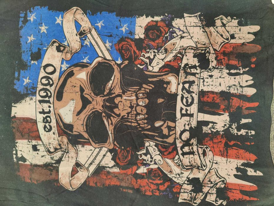 T-shirt No Fear tam. L em bom estado