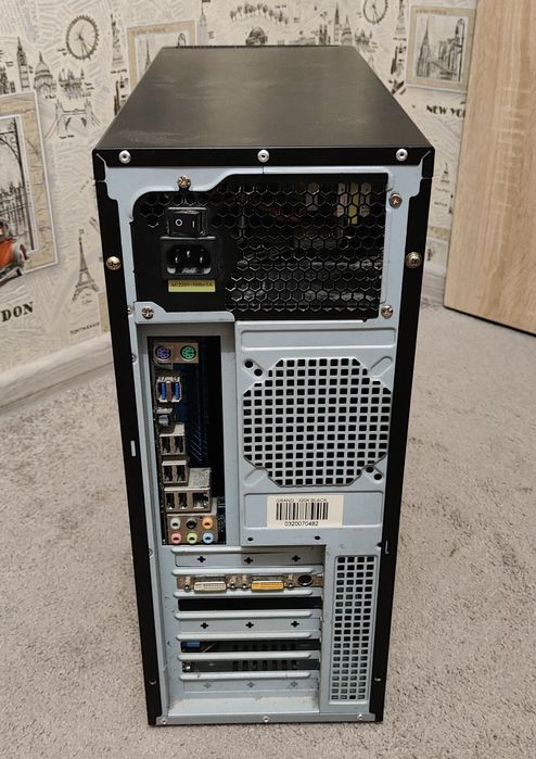 PC Intel i7 | PC AMD Athlon II X2