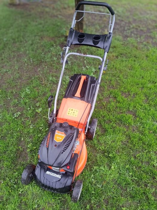 Kosiarka spalinowa z napędem Hortmasz HKS 246 N