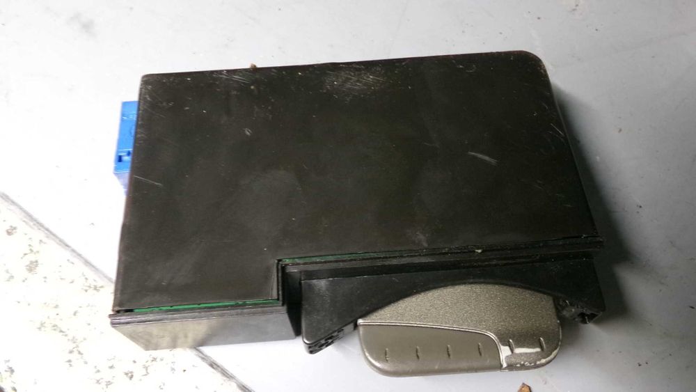 Sty6 Czytnik kart slot renault laguna II espace IV wysyłka części