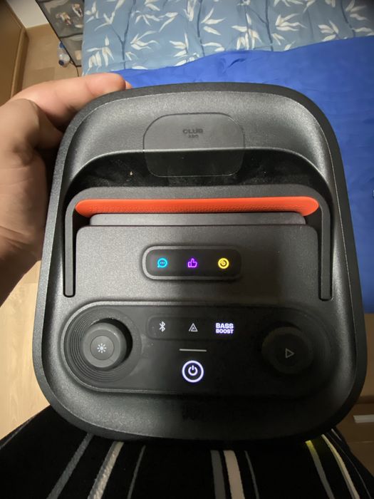 Jbl party box cloub 120 nova